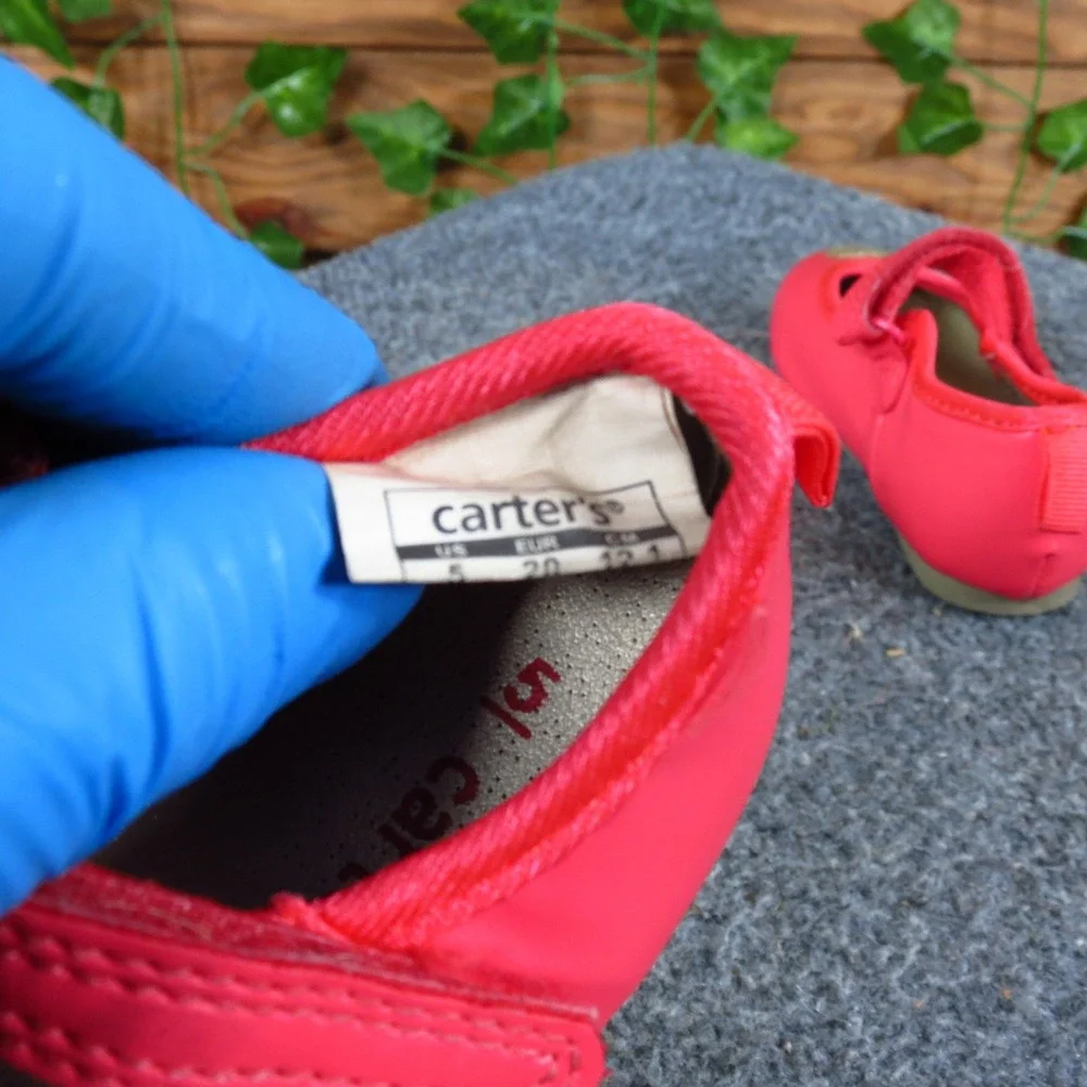 Carter's Alvina Toddler Mary Jane Shoes Size 5 Dress Party Red Glitter Heart