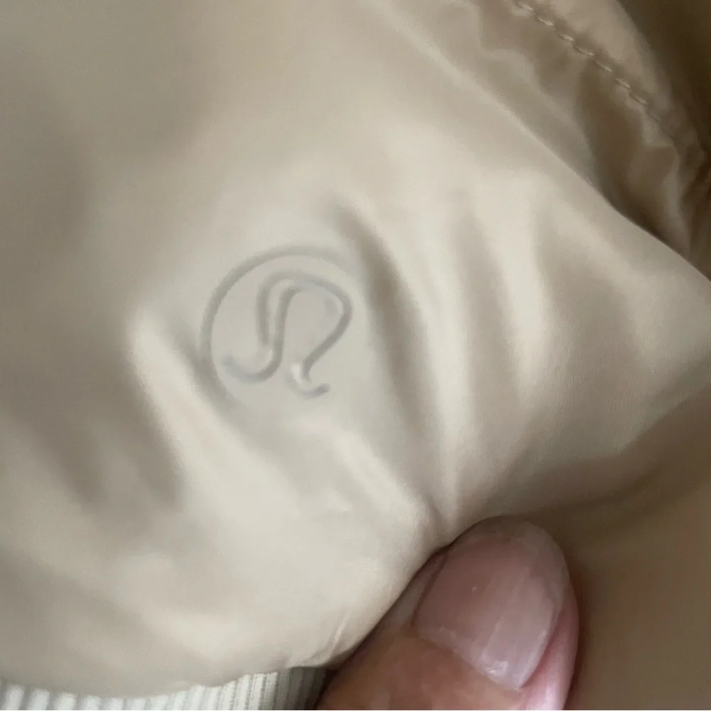Lululemon Women's Tan Quilted Jacket size 12
