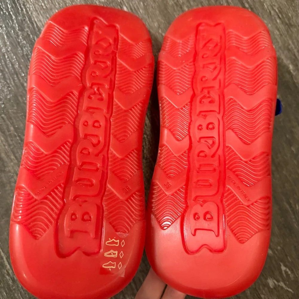 Burberry rubber slides