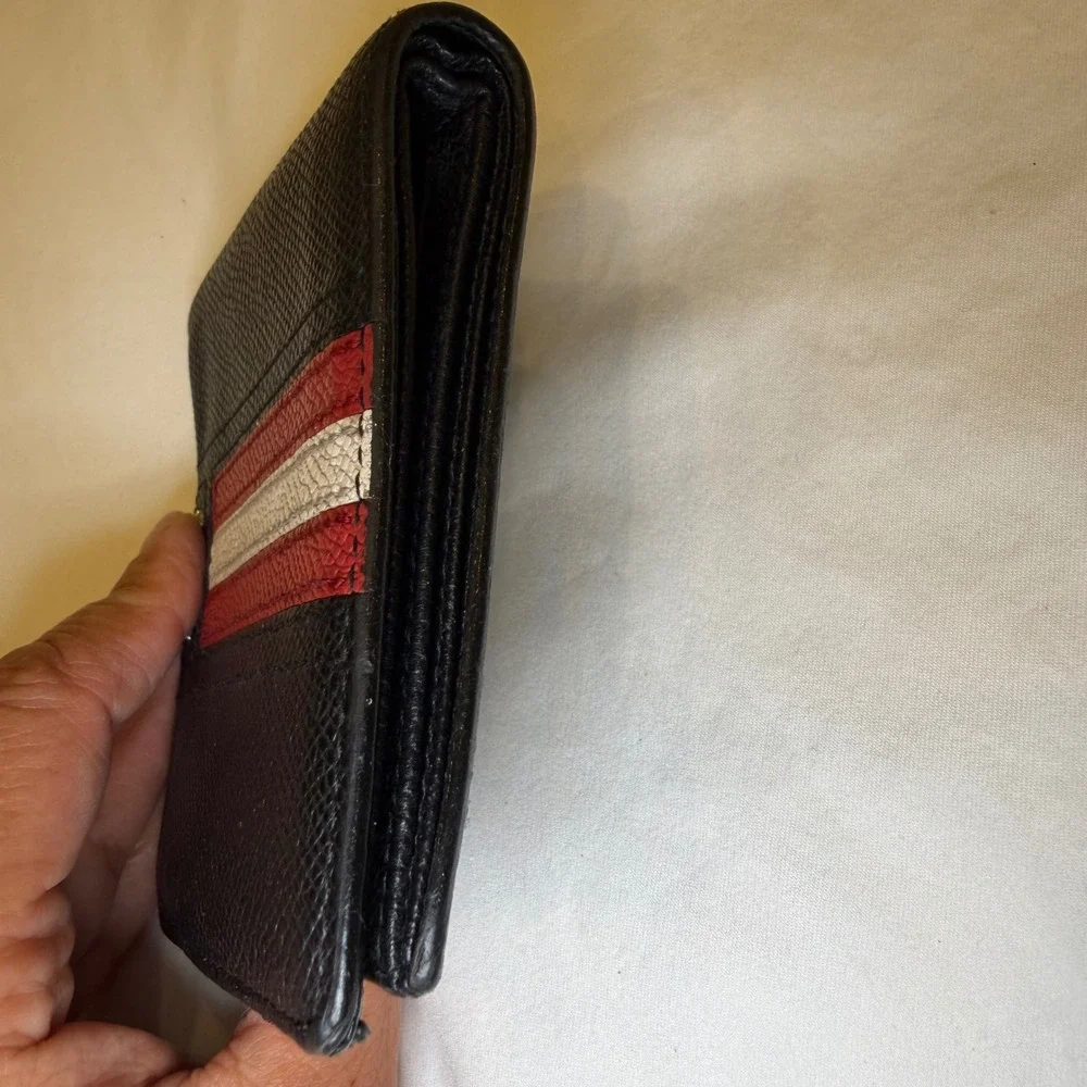 Bally Switzerland Mens Black Grained Leather Trainspotting Stripe Bifold Wallet