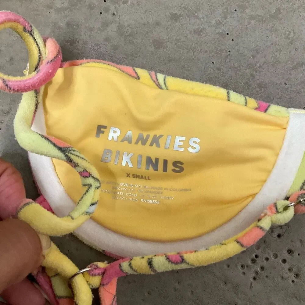 Frankies Bikinis size maggie