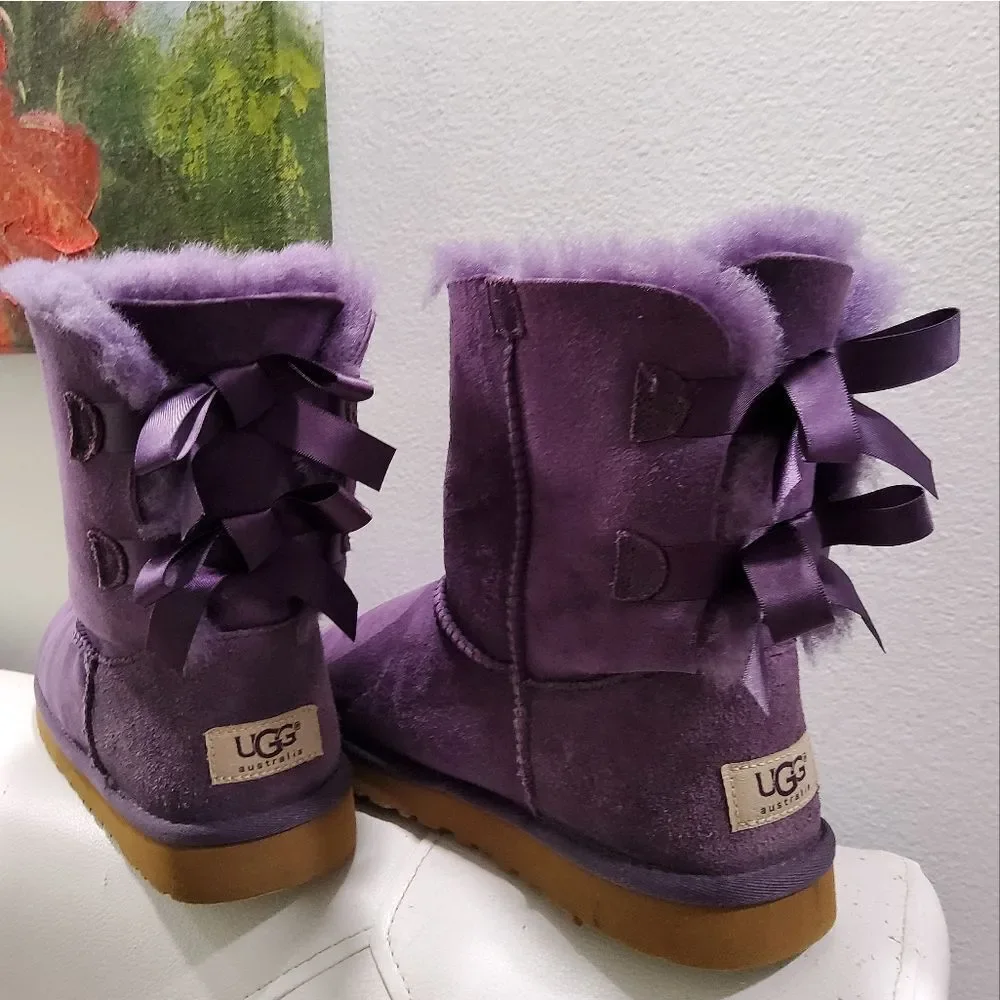UGG Australia Bailey Bow II Boots Size 5