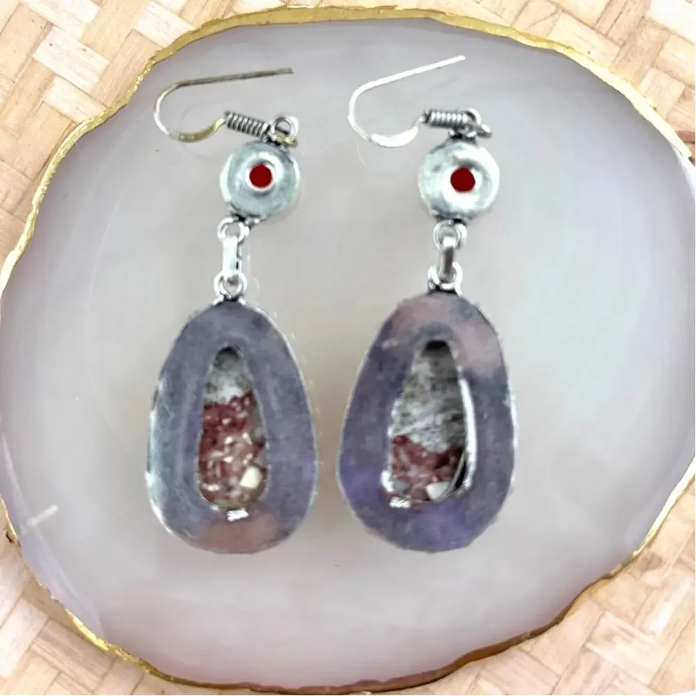 Hand Crafted solar onyx shoppe