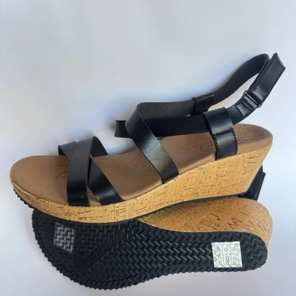 Skechers black shoes womens