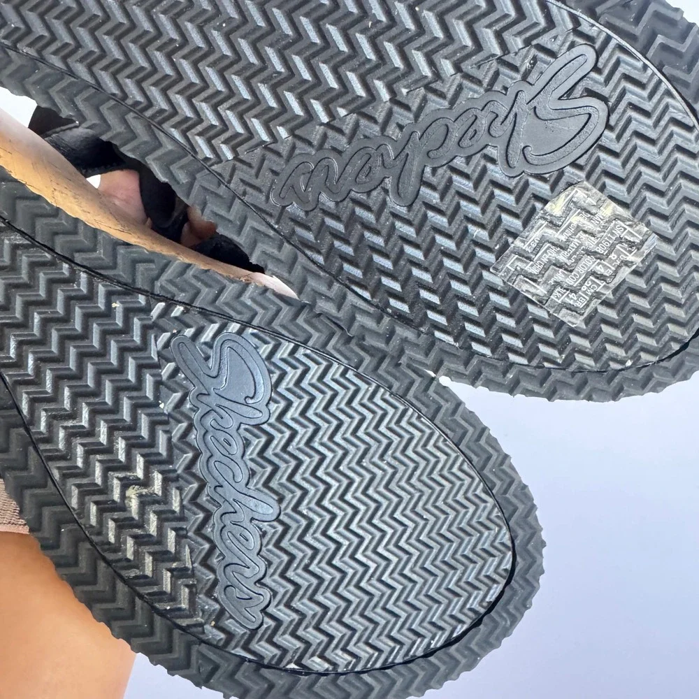 Skechers luxe crisscross leisurely