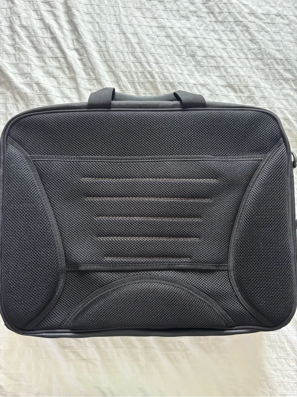 Mobile Edge Orion 2.0 Messenger Bag, Specifically for Laptops 17