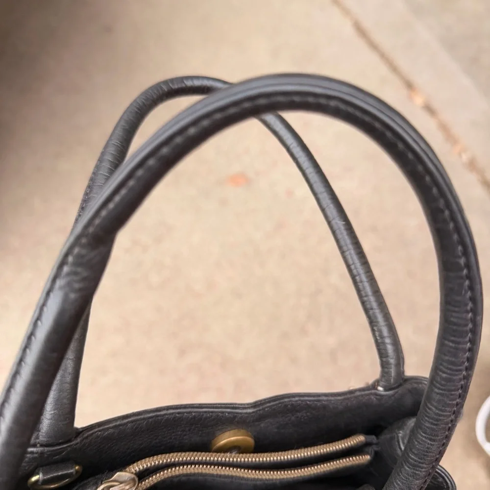 Vintage Fossil black pebble leather top handle small purse 8”x8”x3.5”