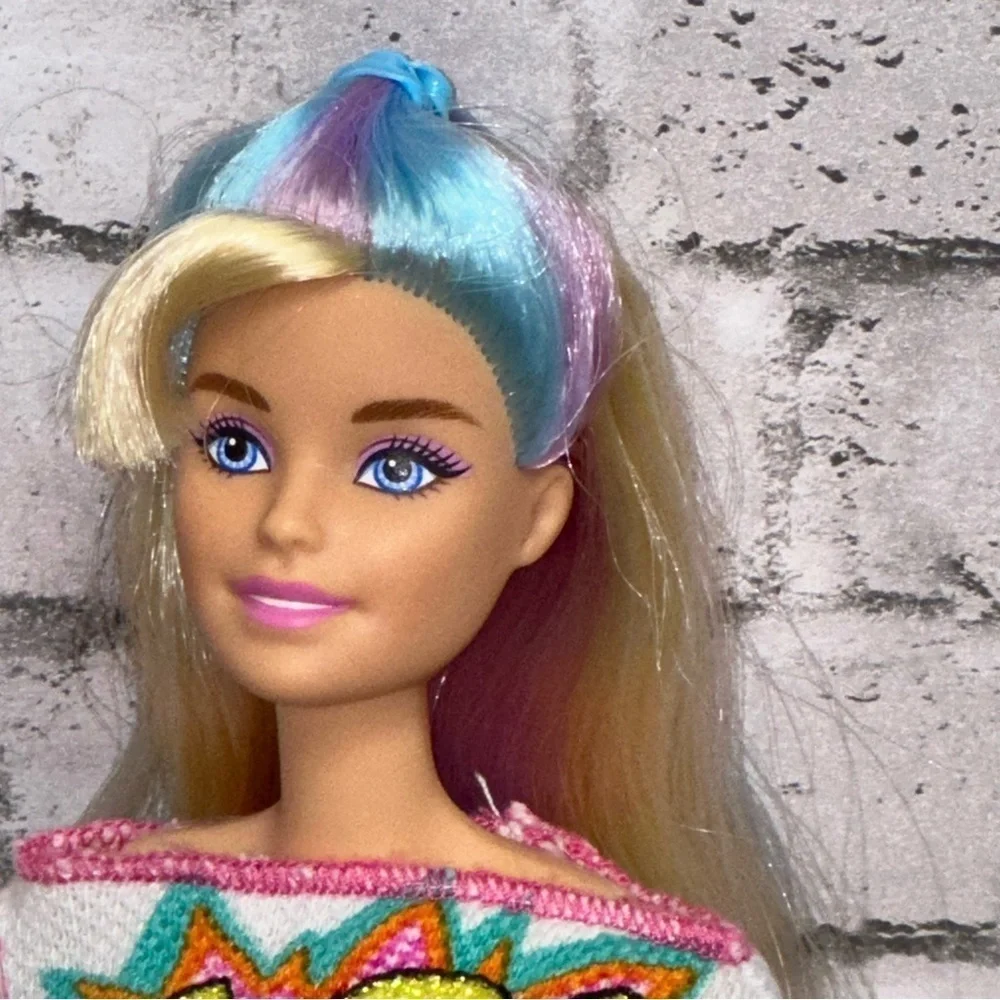 Barbie totally hair