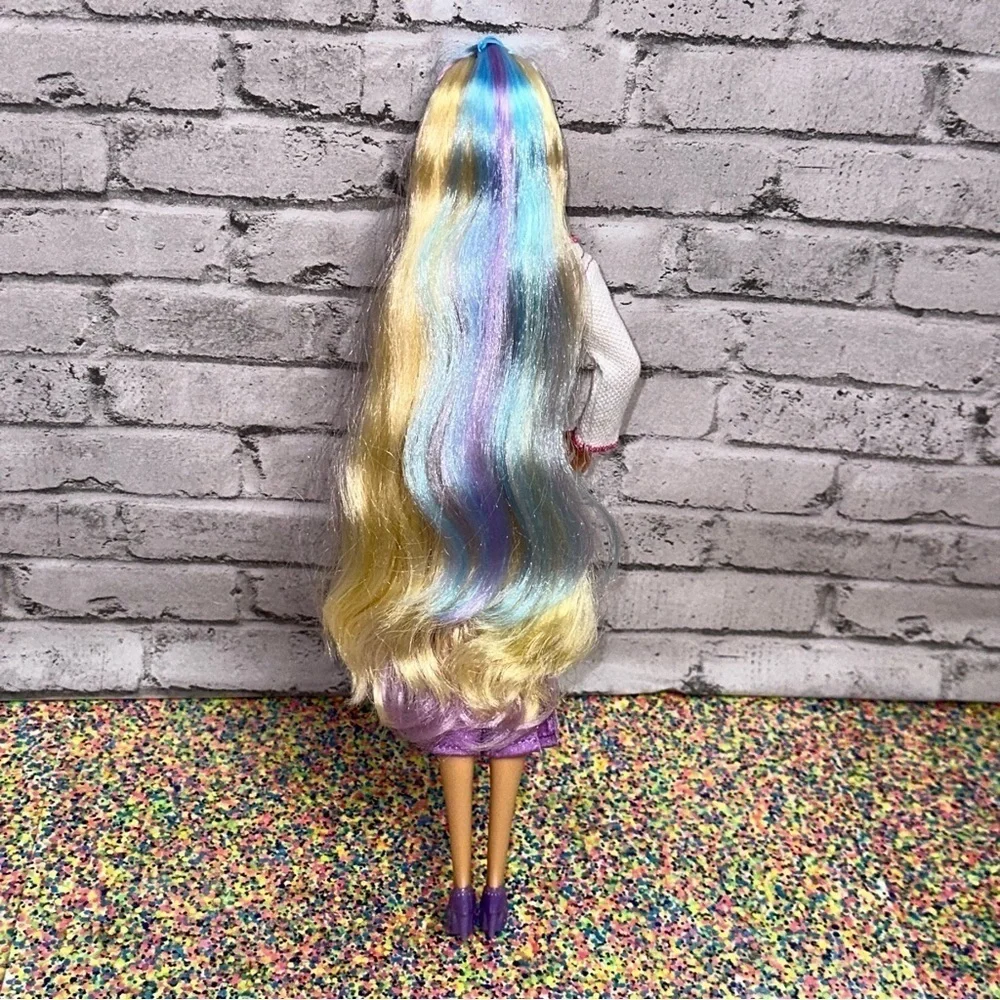 Barbie totally hair