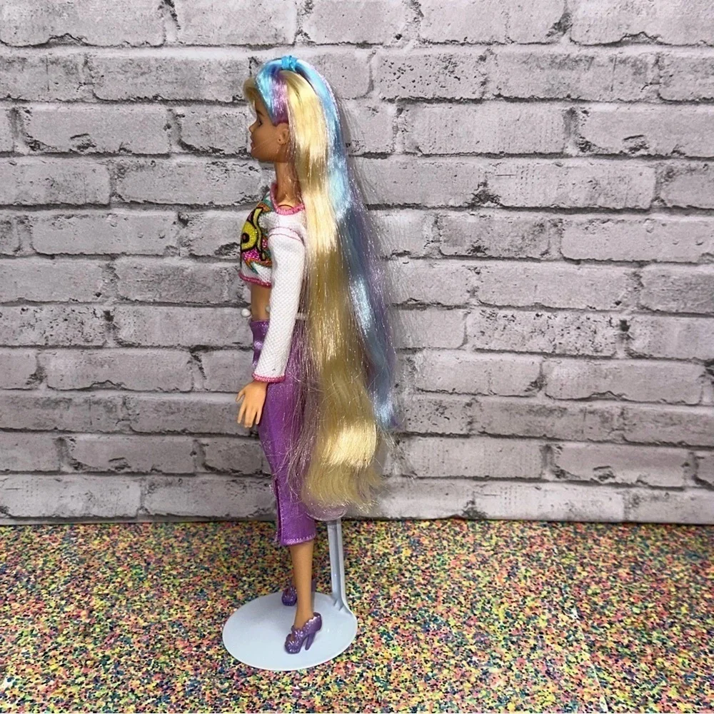 Barbie totally hair