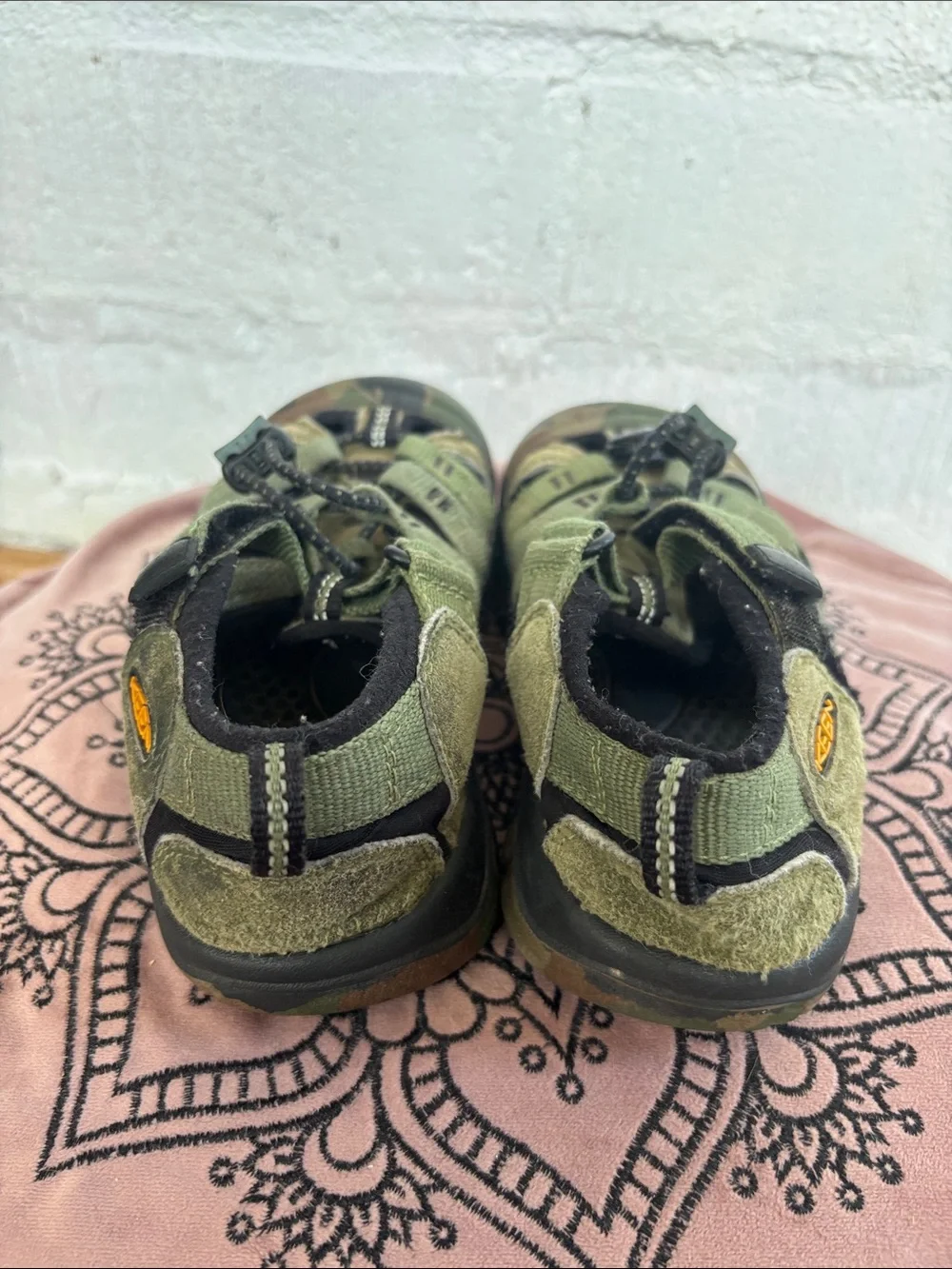 Keen durable closed