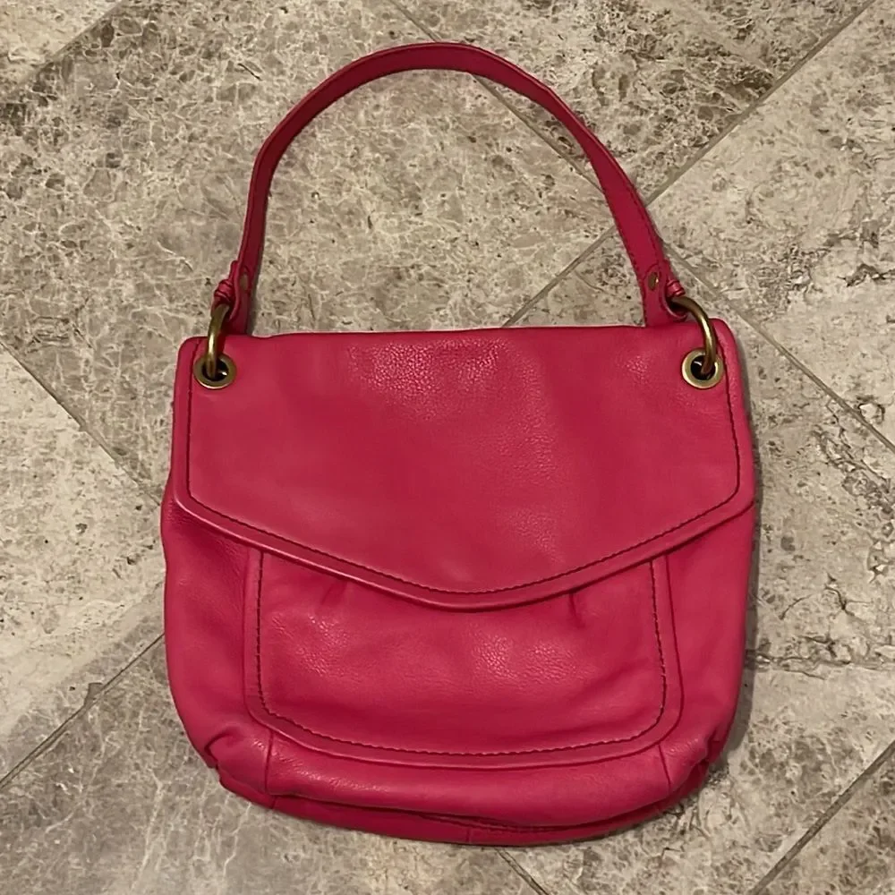 Fossil pink leather