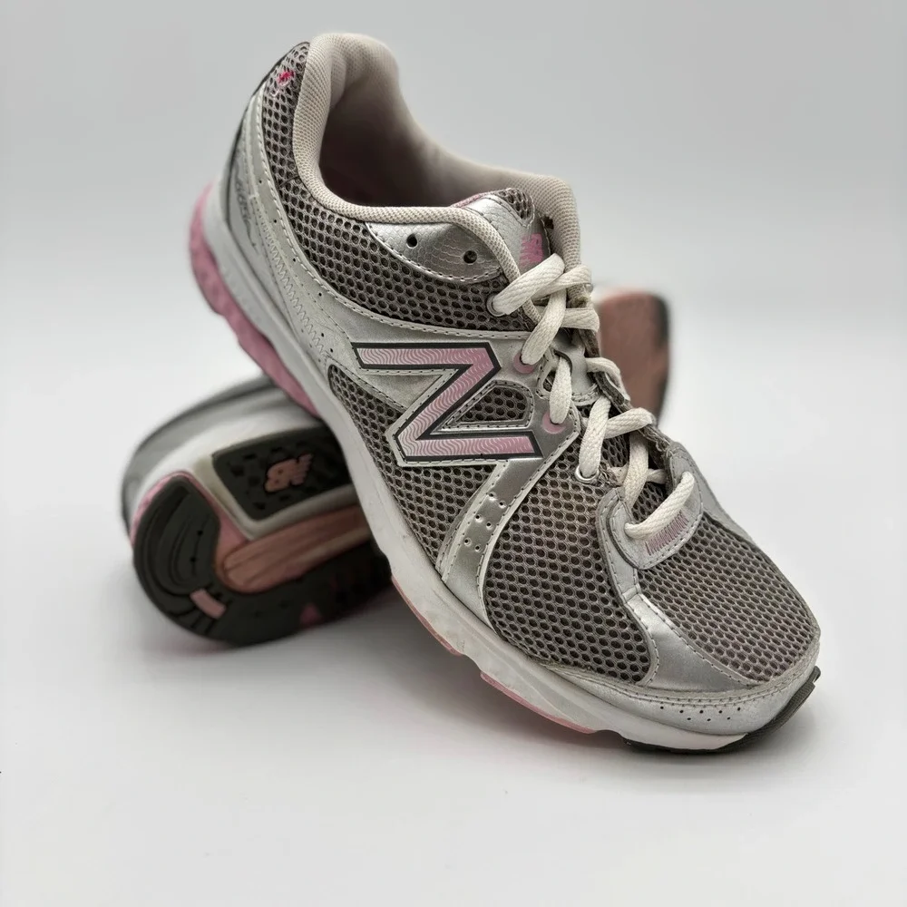 New Balance 665 Susan G Komen Walking Shoes Grey Silver Pink WW665KM Mens 8
