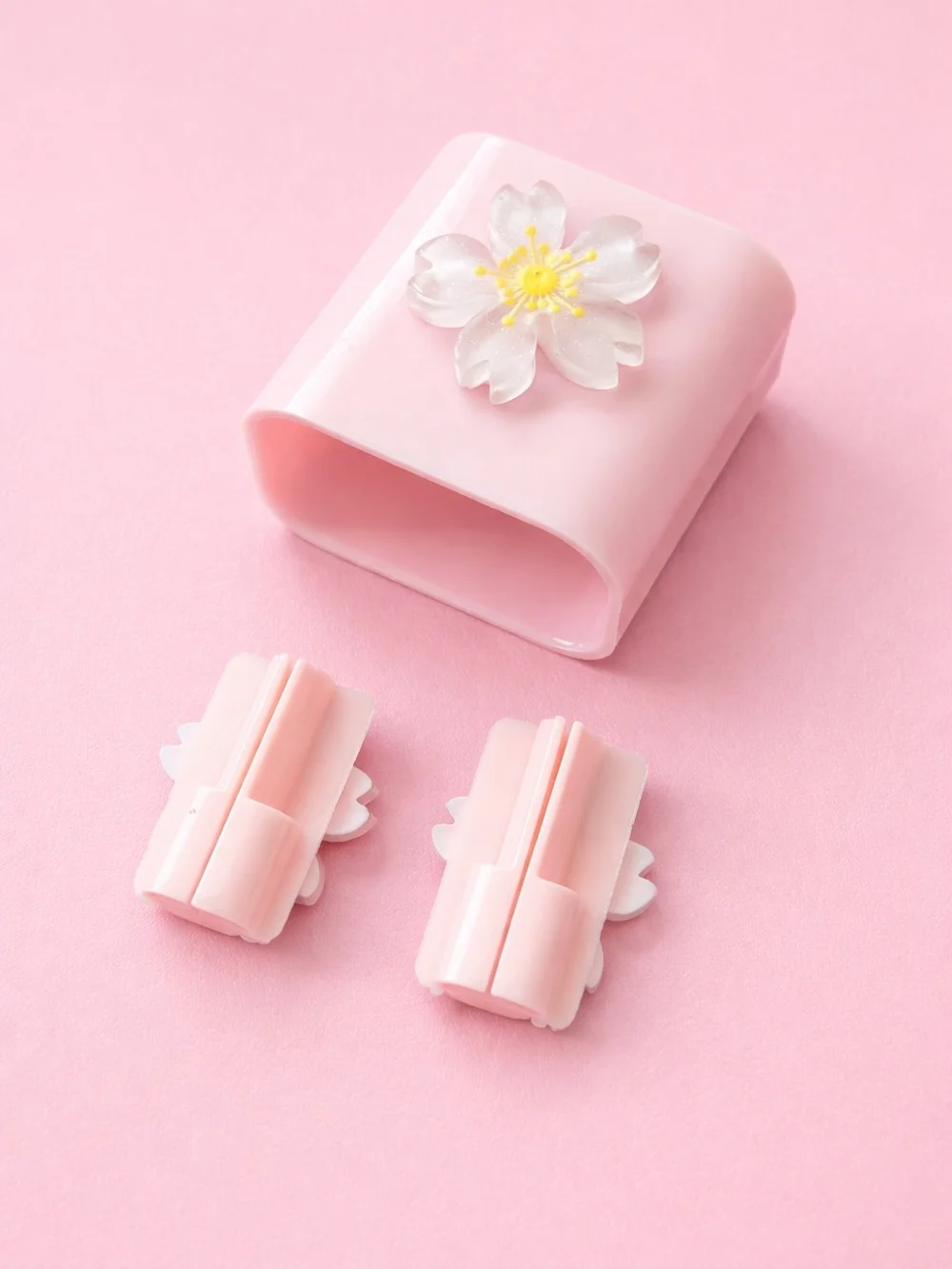 RizQ Life 🌸 pink