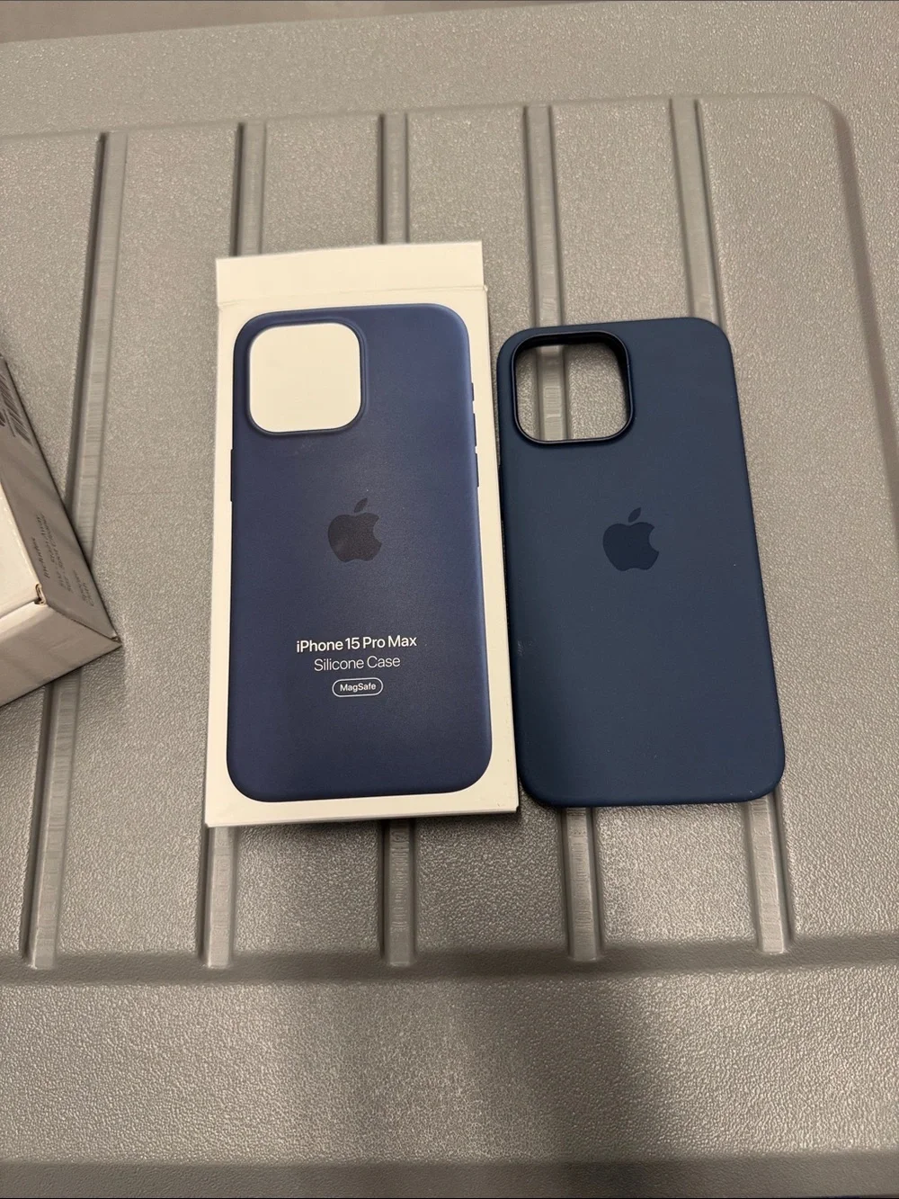 Apple iPhone 15 Pro Max Silicone Case - Navy Blue