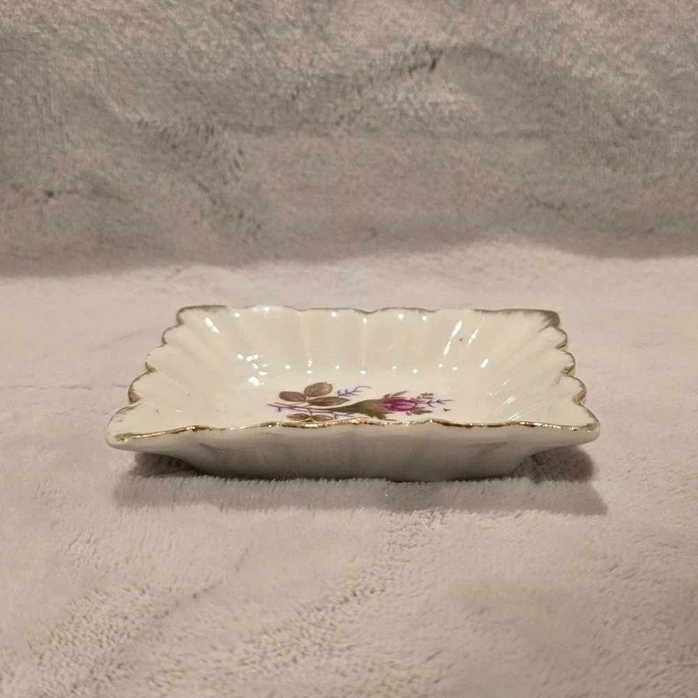N/A vintage porcelain