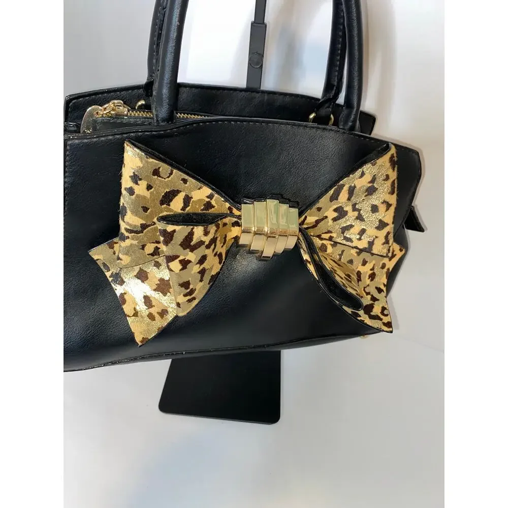 Betsey Johnson betsey johnson