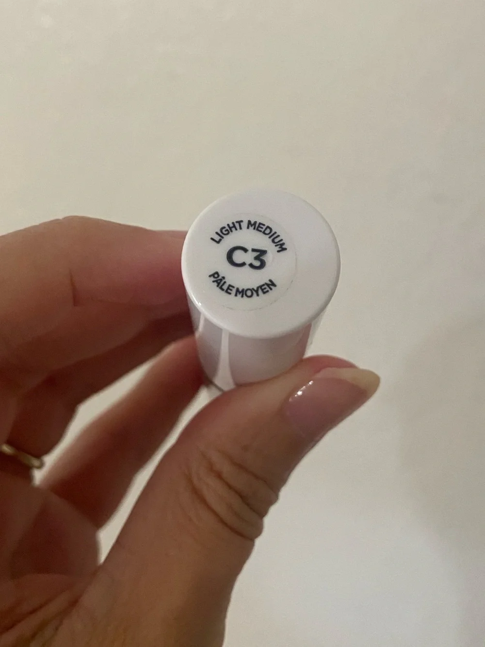 Loreal concealer shade :Light medium C3. Full size EUC
