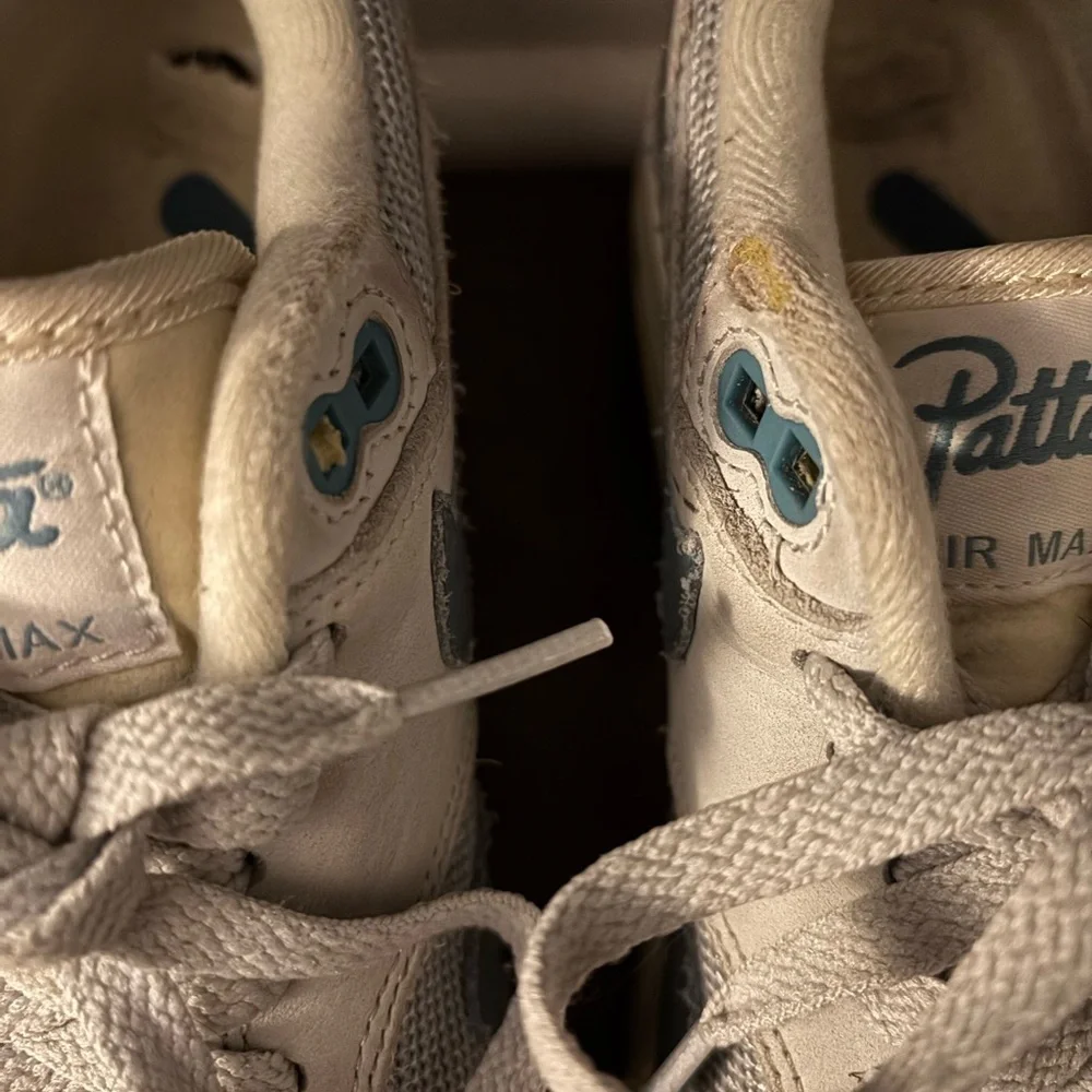 Nike ideal blue