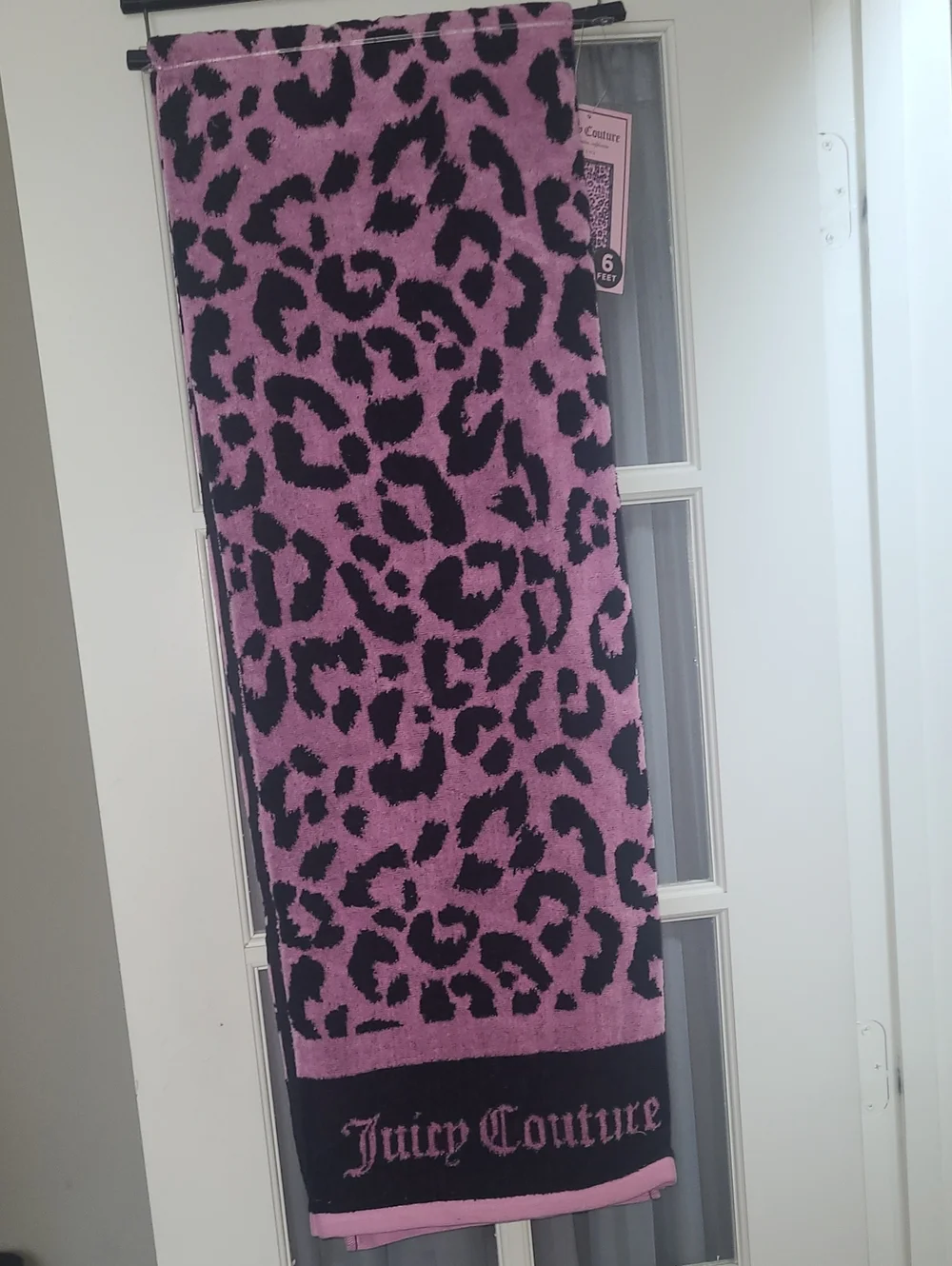 Juicy Couture vibrant pink