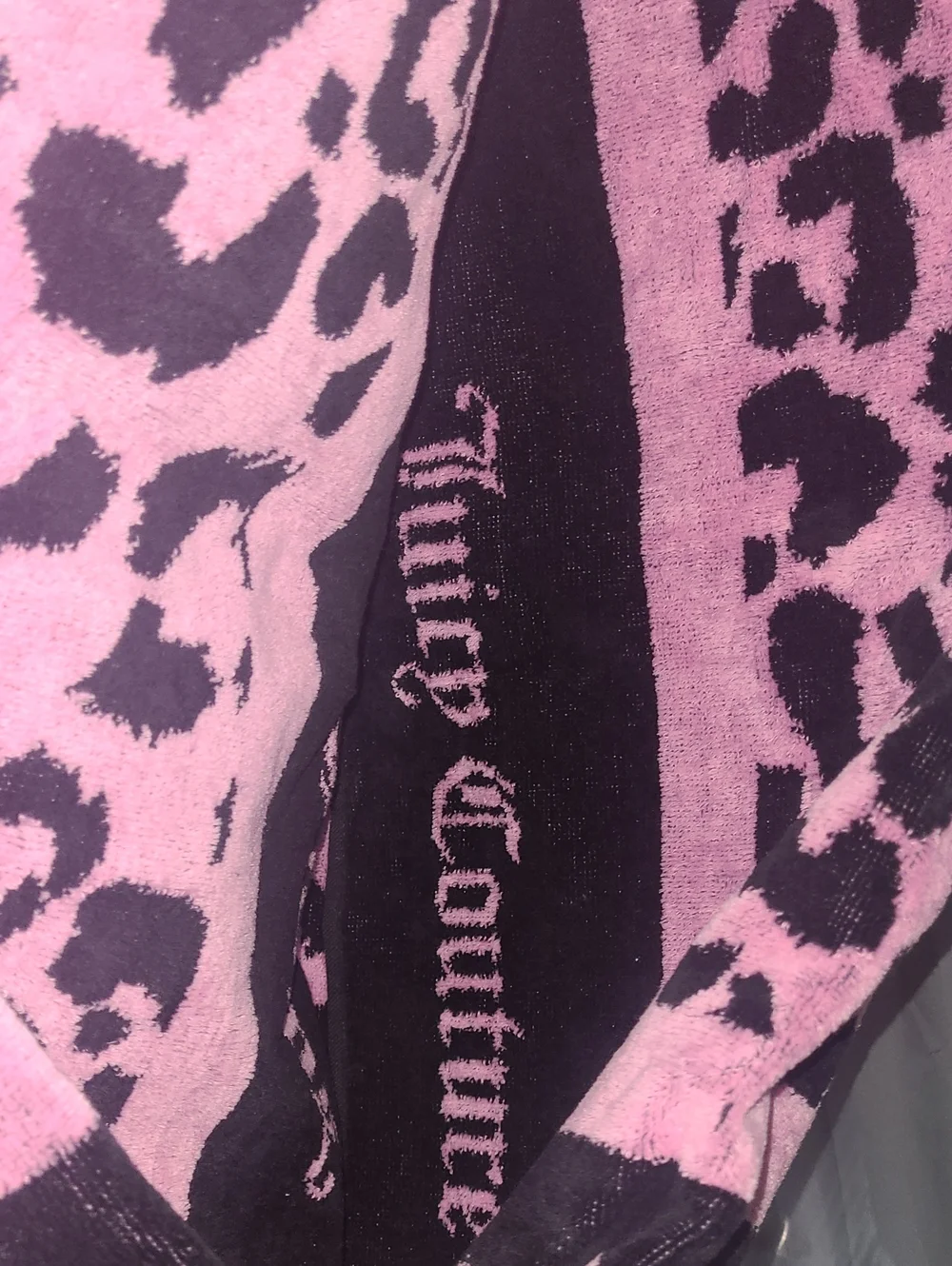 Juicy Couture vibrant pink