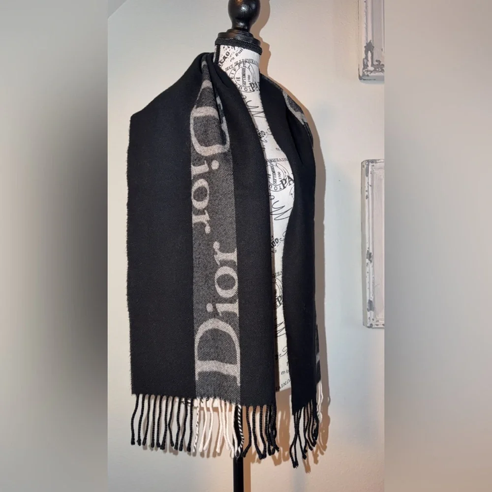 Dior christian stole