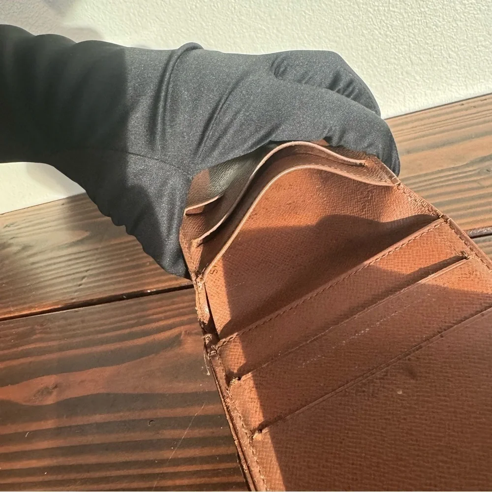 Louis Vuitton Elise Wallet Canvas Monogram