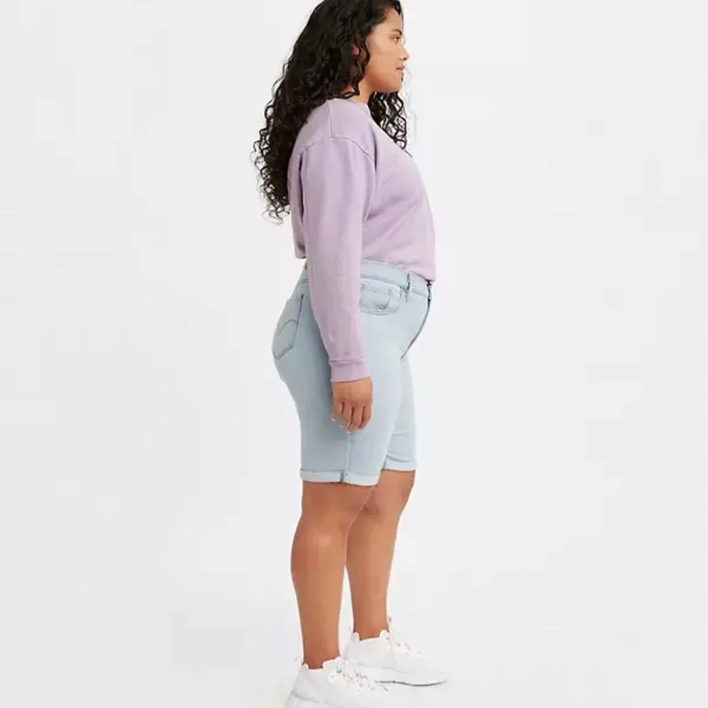 NEW Women's Levi's® STRETCHY Bermuda Jean Shorts Long PLUS 26 / 2