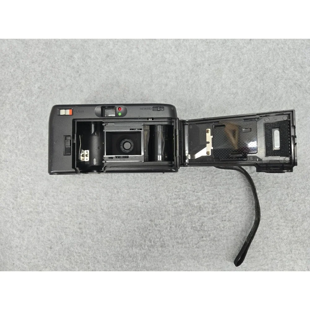 Vivitar PS:120 Film Camera OS Black 35mm Focus Free DX Motorized Flash