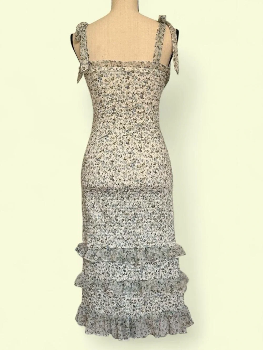 Abercrombie & Fitch no whimsical spring
