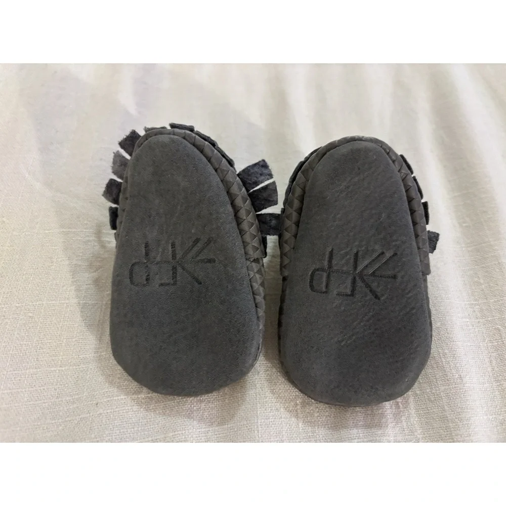 Freshly Picked Leather‎ Moccasins Baby Size 1 Gray