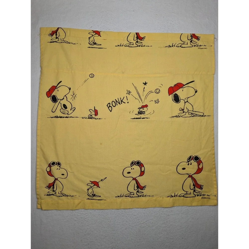 Peanuts Snoopy‎ Yellow Baseball Curtain Panel About 38x38 Inch
