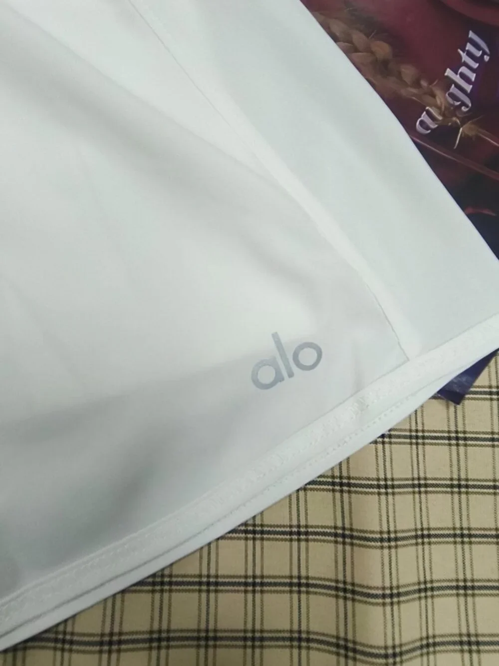 ALO Yoga this white