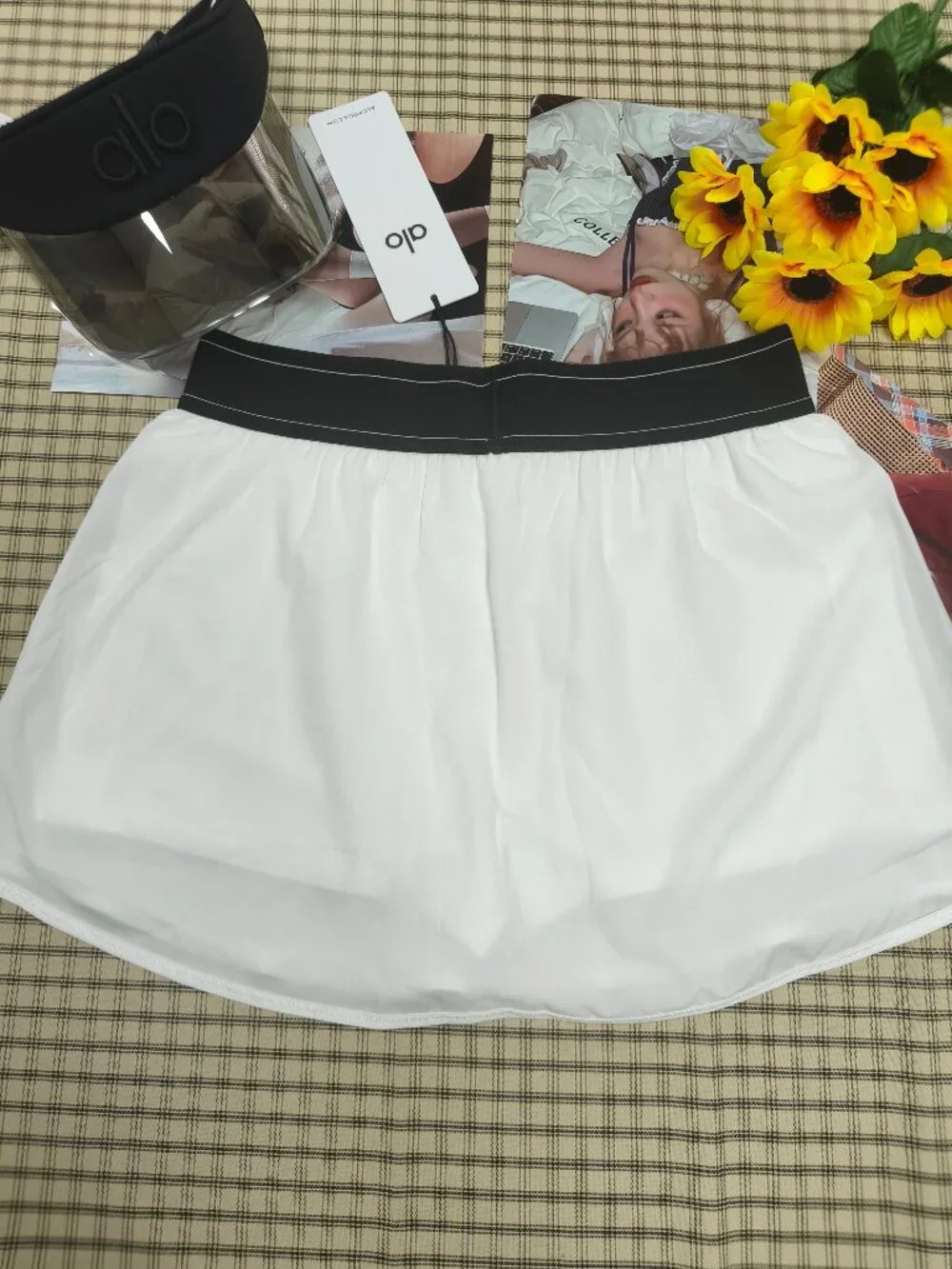 ALO Yoga this white