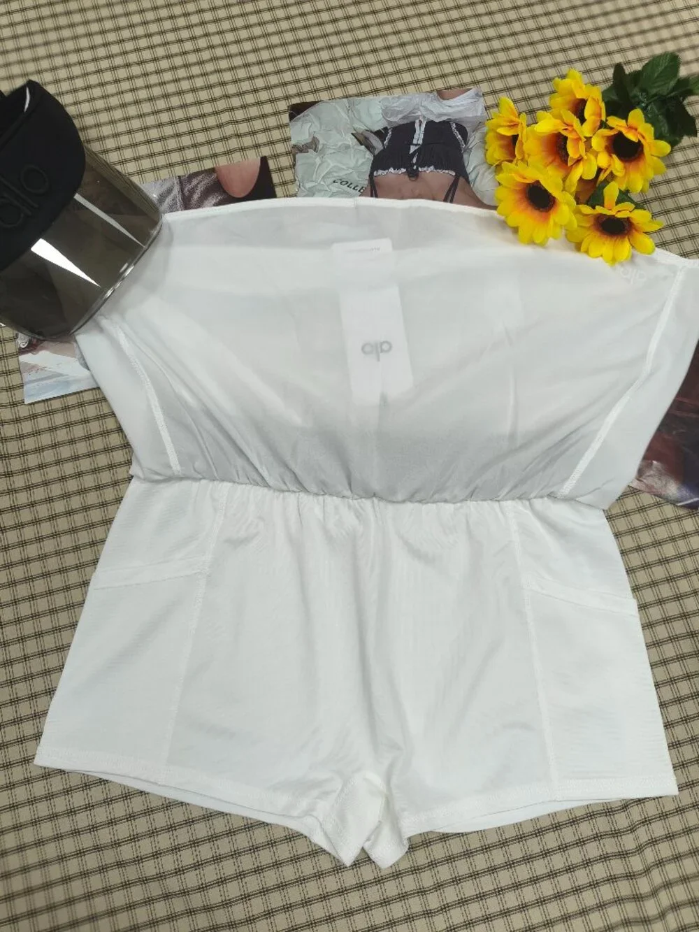 ALO Yoga this white