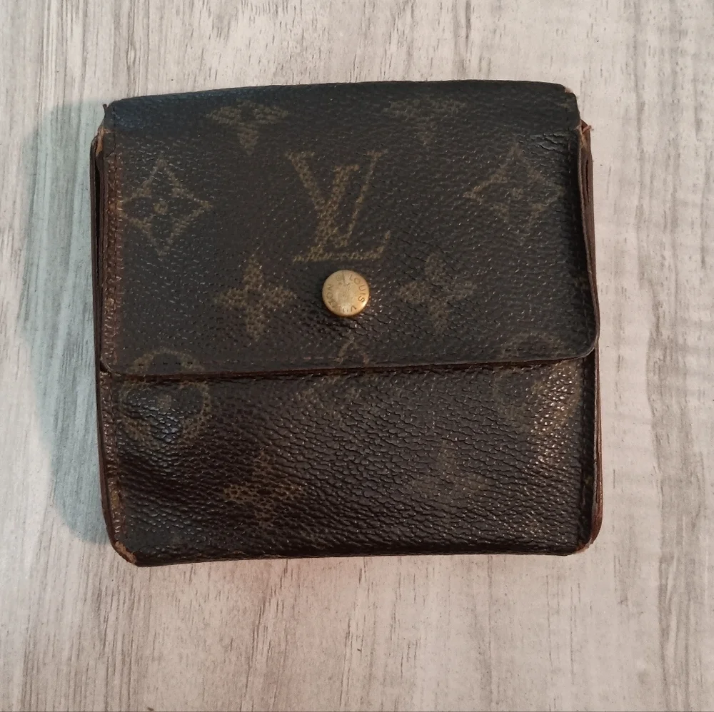 Authentic Louis Vuitton Monogram Elise Wallet