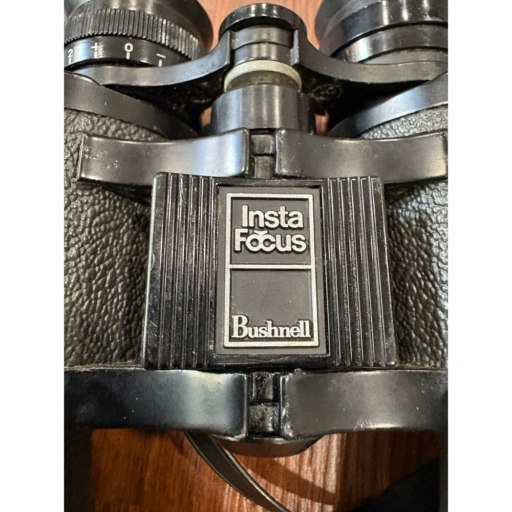 Vintage‎ Bushnell Insta-Focus 10x50 Binoculars 367 ft at 1000 yds Case & Strap