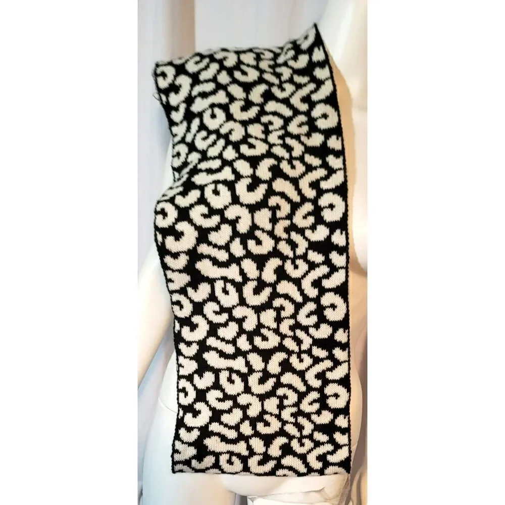 100% Acrylic Black & White Print Infinity Loop Scarf