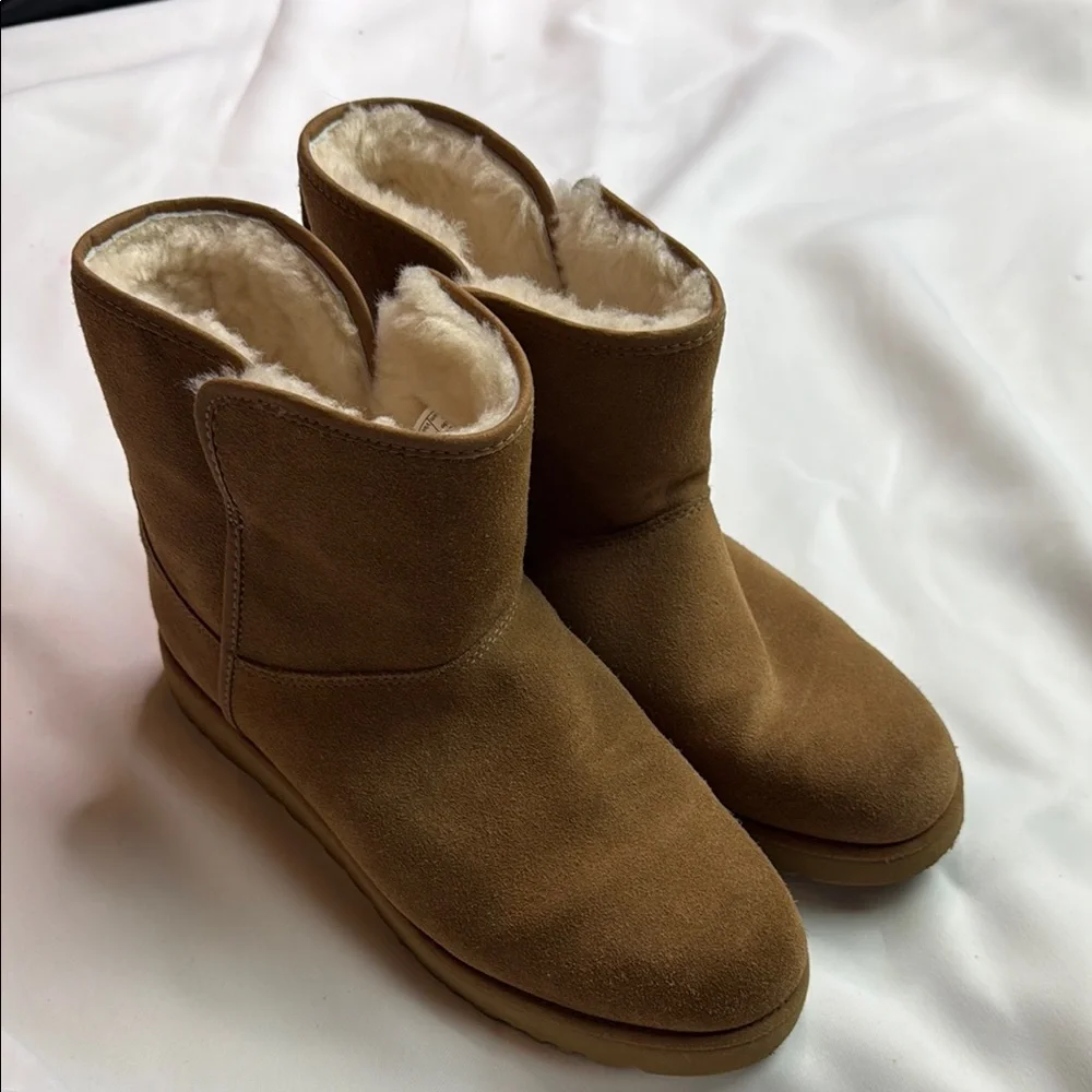 UGG very good