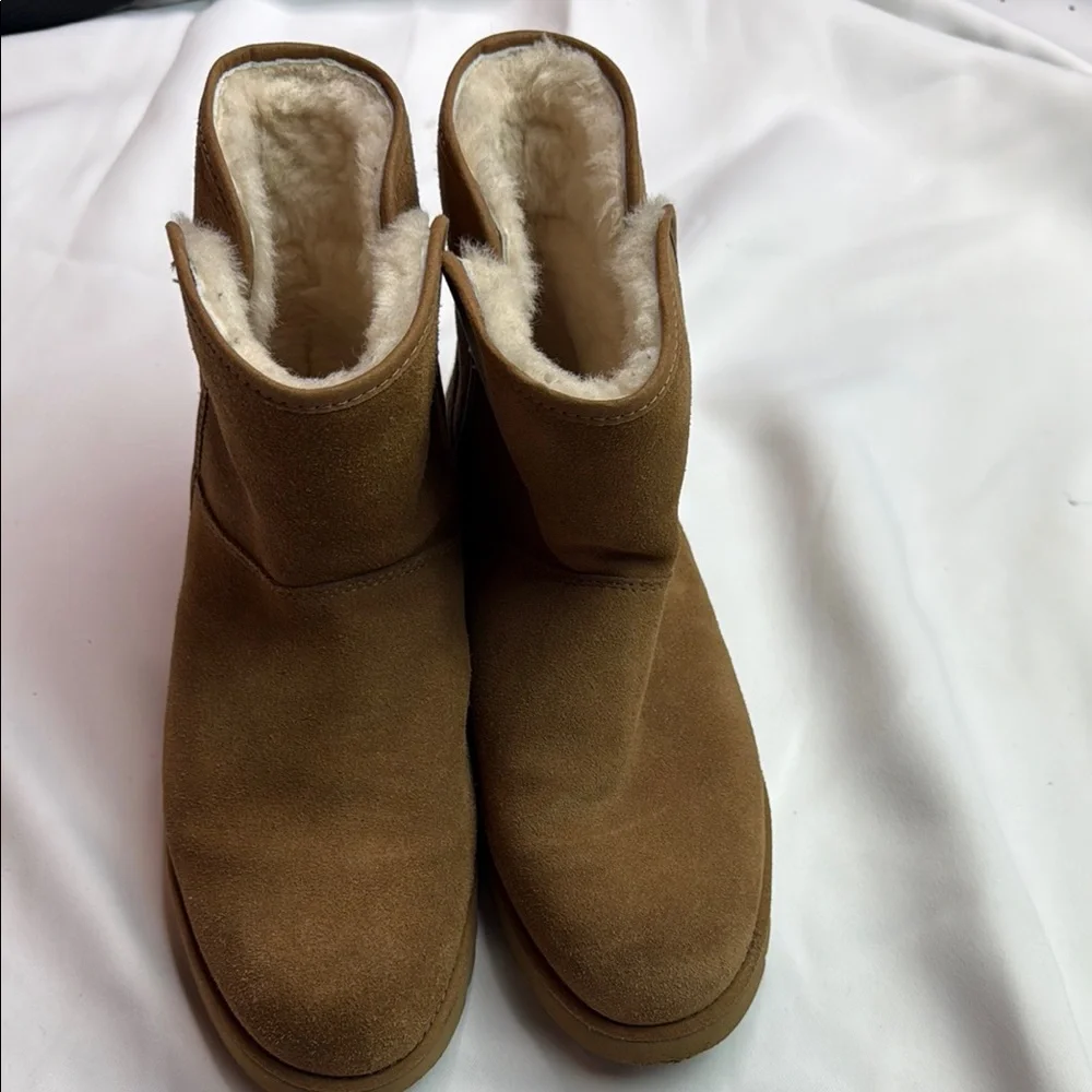 UGG very good