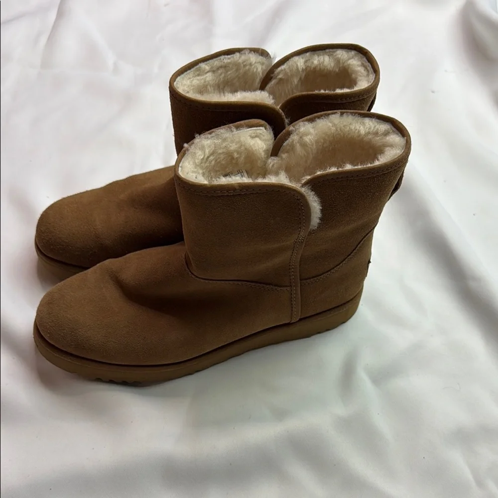 UGG very good