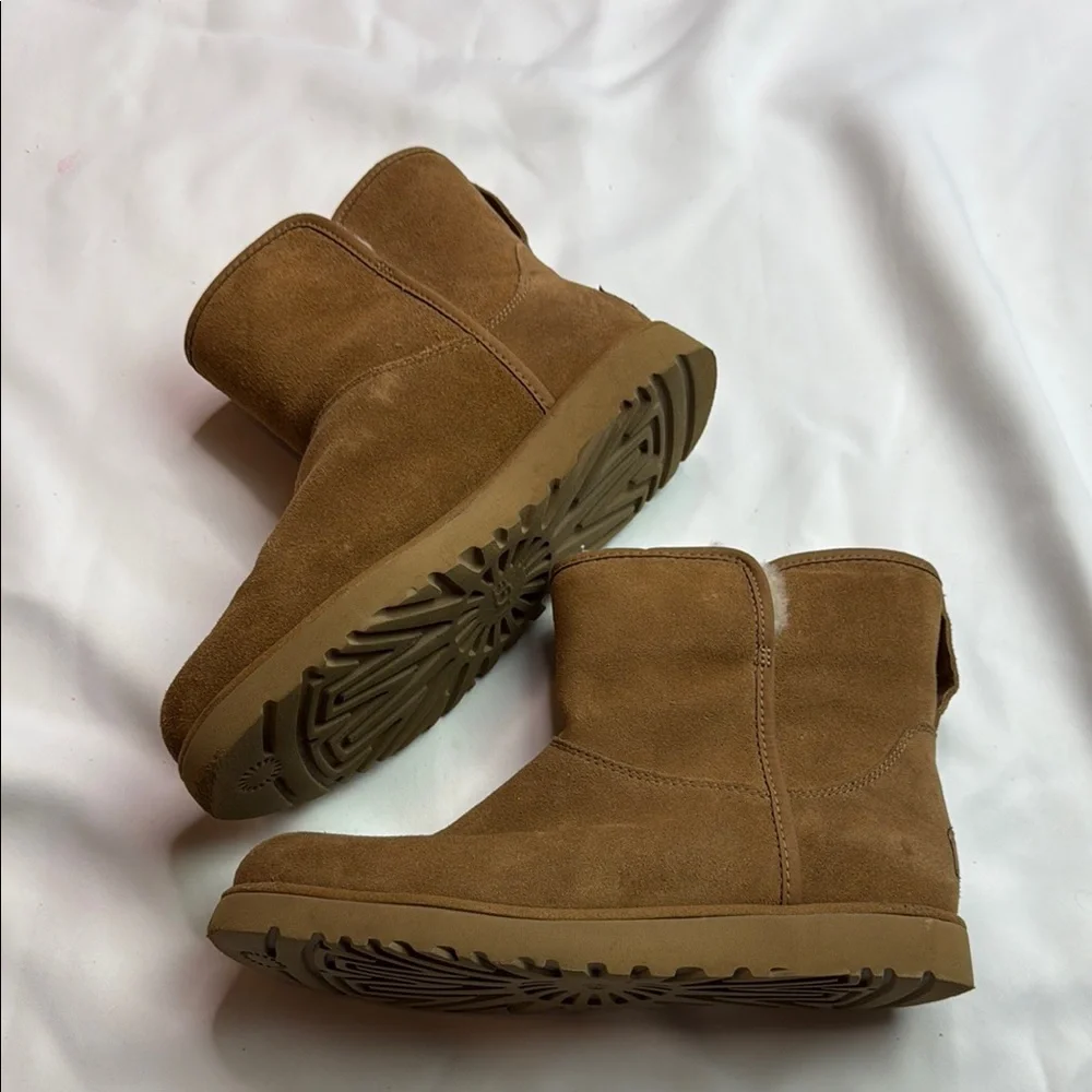 UGG very good