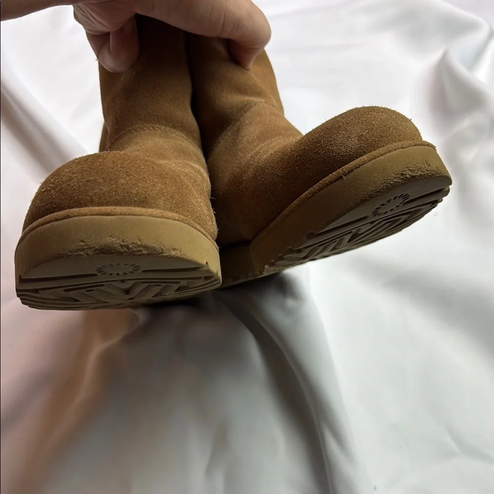 UGG very good