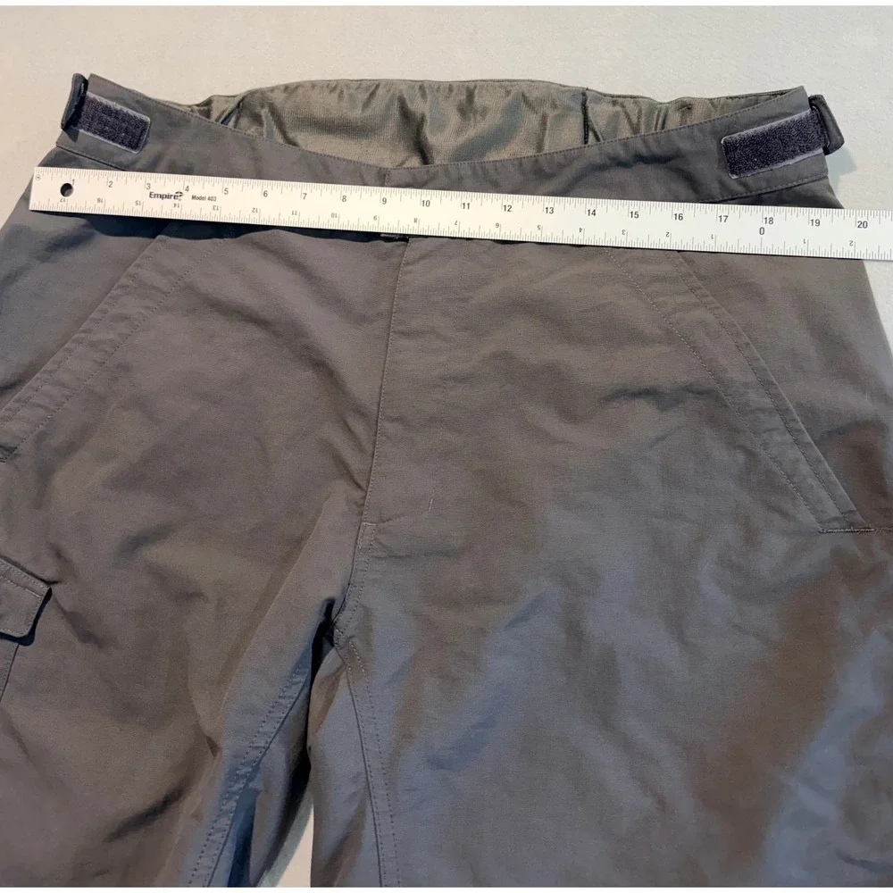The North Face Mens‎ Gray Nylon Hiking Cargo Shorts Size XL Regular Outdoor