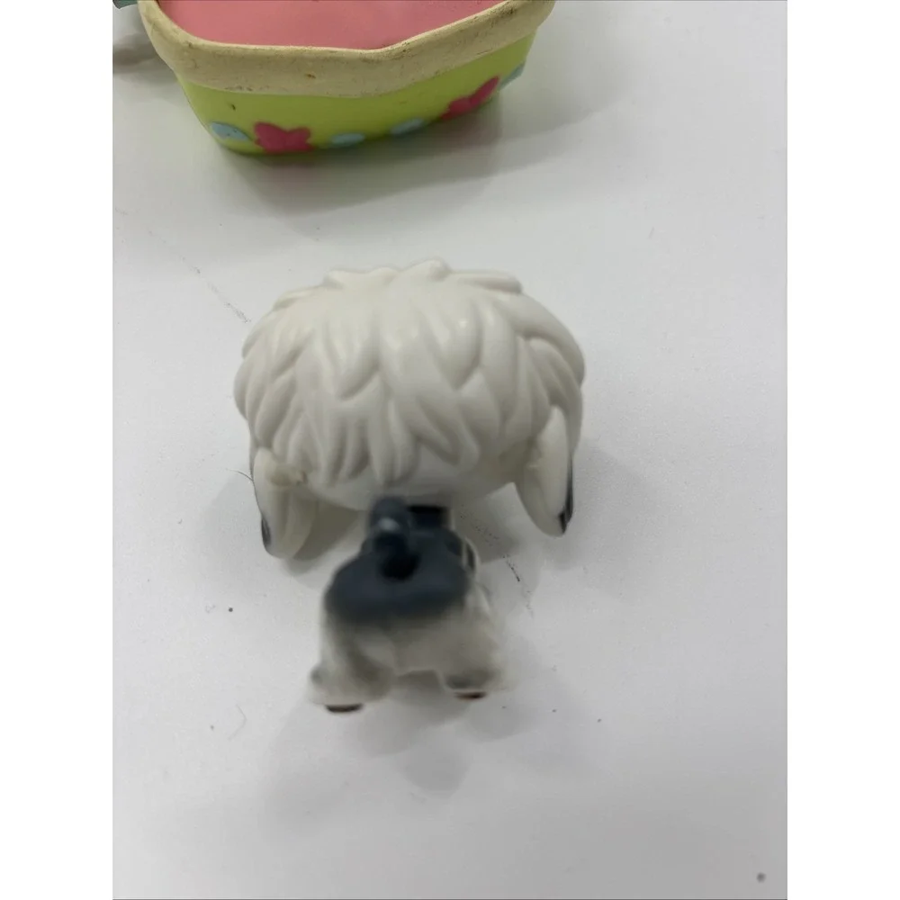 Littlest Pet Shop littlest pet