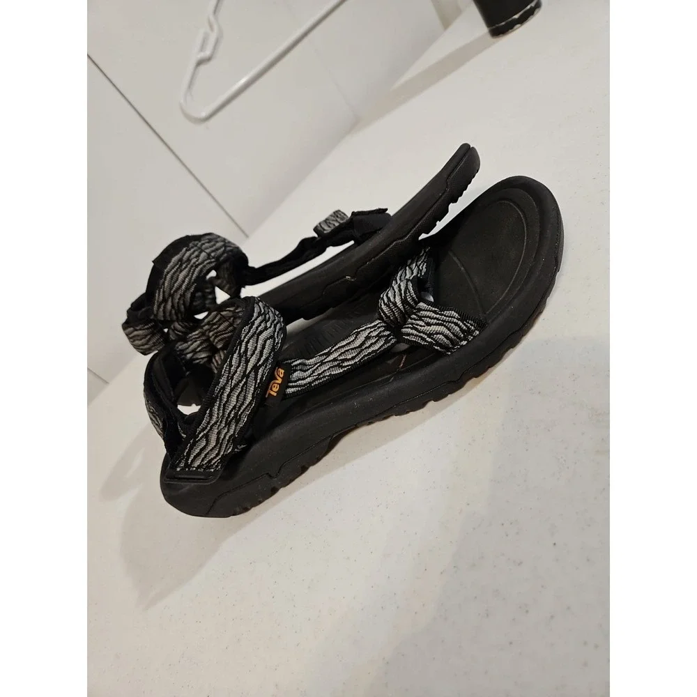 Teva Hurricane Strappy Black/gray Hiking Sandals Ex.‎ Condition (S174