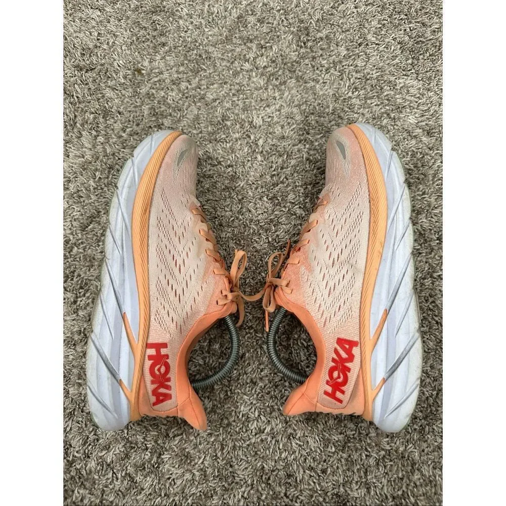 Hoka one clifton