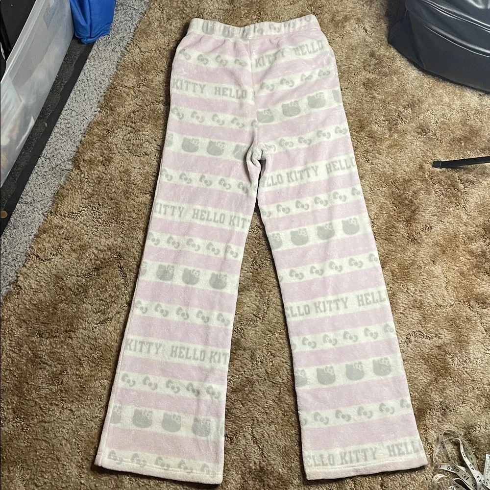 Hello Kitty forever 21