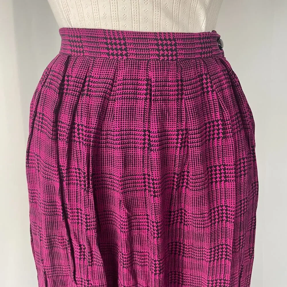 Vintage Pleated Skirt Size 8 Burgundy Black Houndstooth Midi Preppy Academia 90s