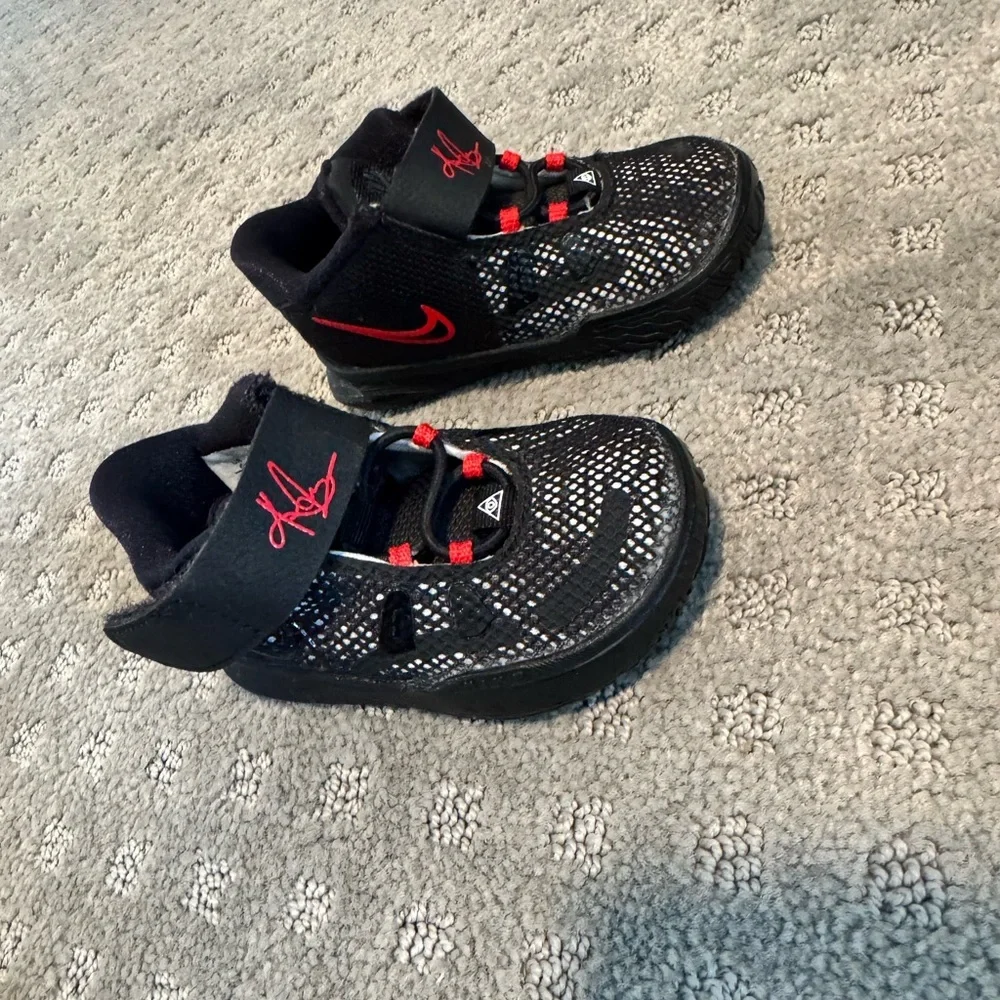 Nike cute little
